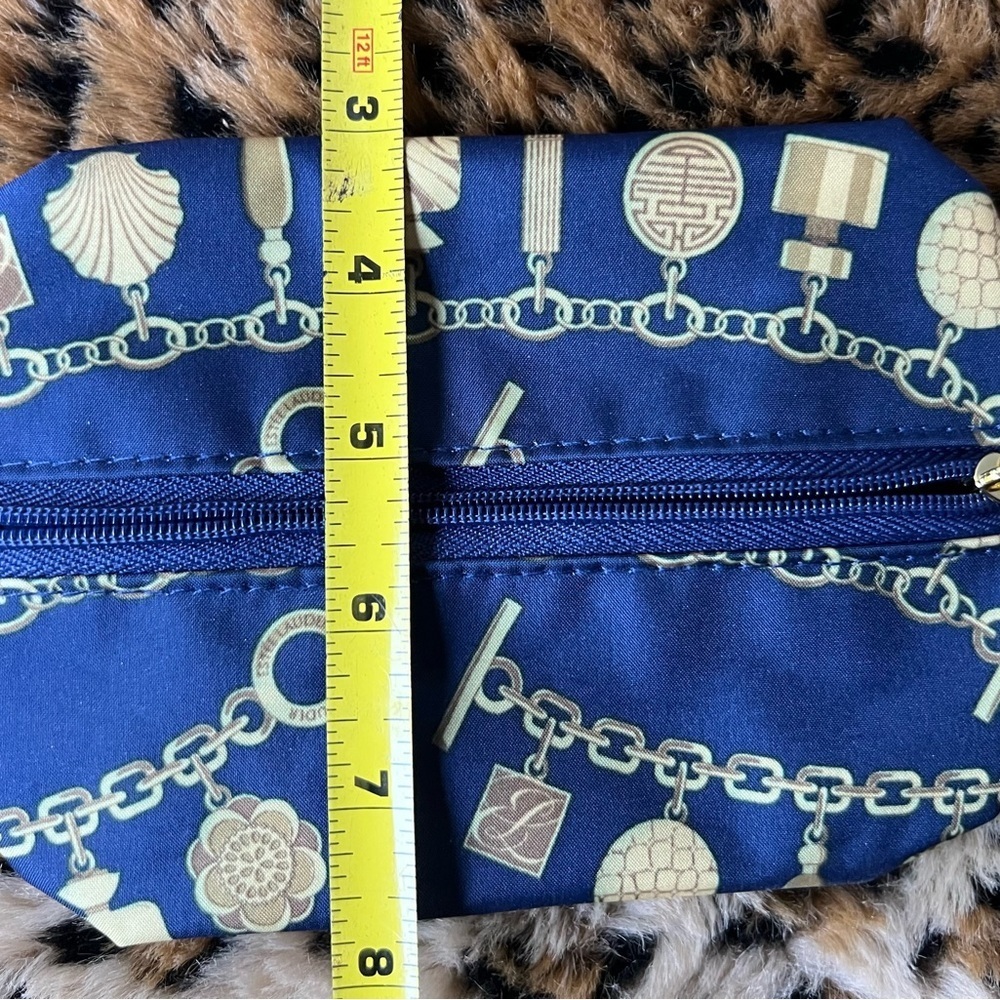 Estee Lauder Navy Blue Gold Charm Print Zippered Cosmetic Pouch - Picture 3 of 7